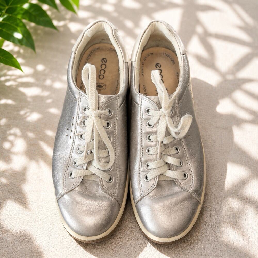 ECCO Spikeless Golf Sneakers Womens 40 US 9-9.5 Metallic Leather Lace Up Shoes